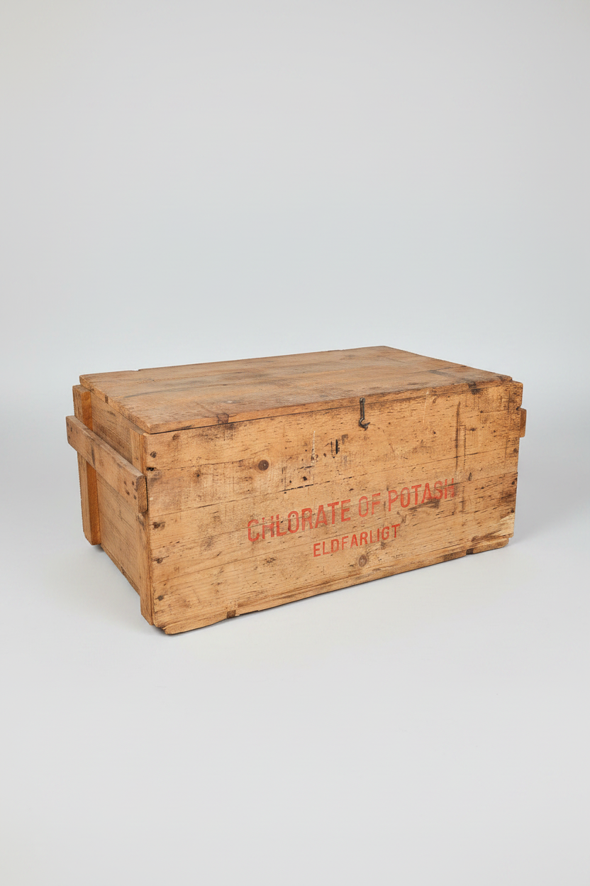 Grote houten kist