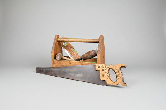 Oud gereedschap + kist